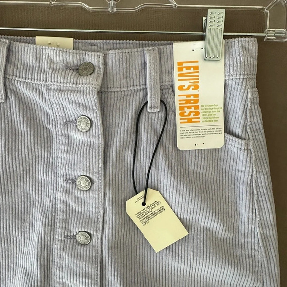 NWT Levi Purple Corduroy Buttonfront Skirt Size 26 - Picture 6 of 6